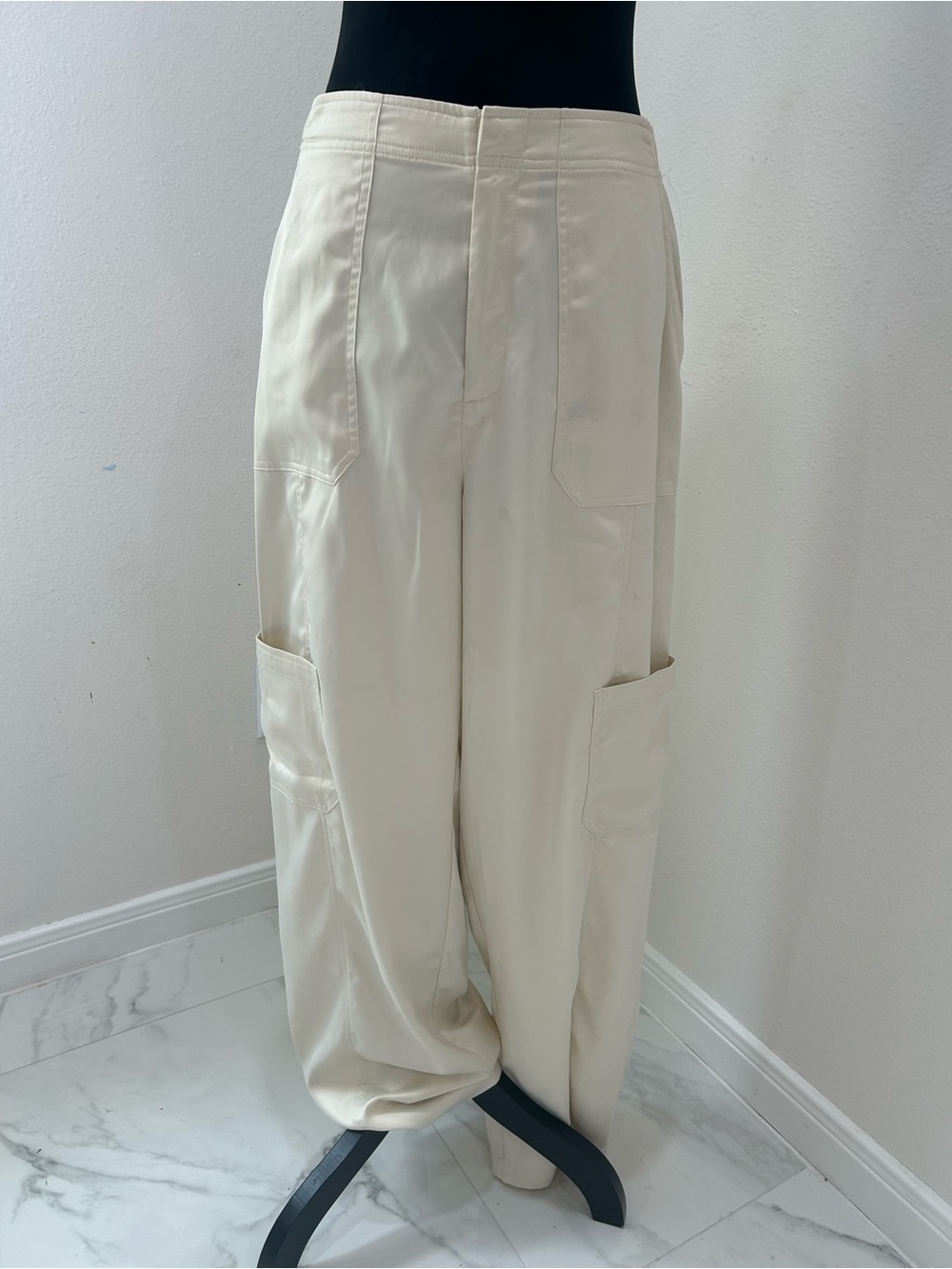 Calla Off-White Relaxed Pants Satin Cargo Wide Leg Trousers, Size M
